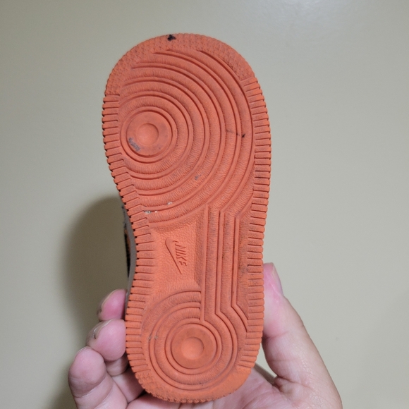 Nike Air Force 1 - Picture 3 of 4